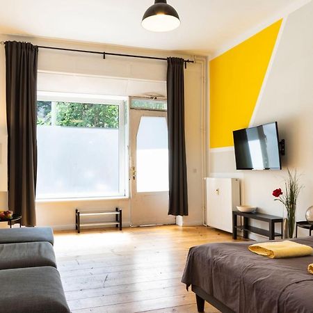 Cosy Apartment Plus Self Checkin Plus Free Street Parking Berlino Esterno foto
