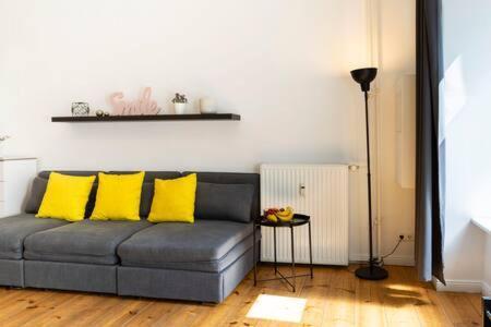 Cosy Apartment Plus Self Checkin Plus Free Street Parking Berlino Esterno foto