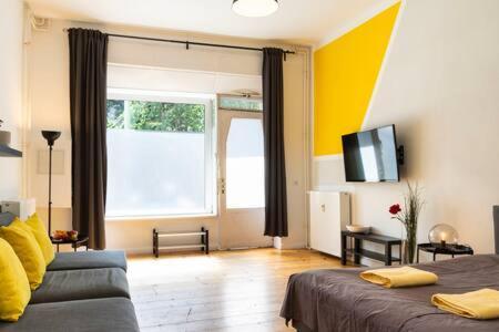 Cosy Apartment Plus Self Checkin Plus Free Street Parking Berlino Esterno foto